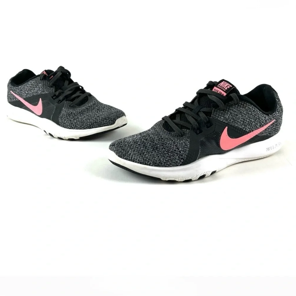 Nike Flex Trainer 8  running sneaker black, gray, and pink  9 NWT